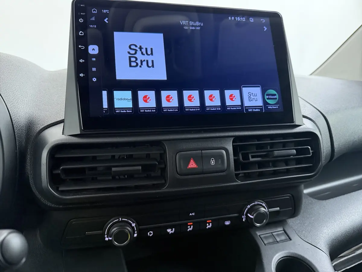 1.5 BlueHDI 100 L2 | Airco | Apple Carplay/Android Auto|telefoonintegratie premium | Centrale deurvergrendeling met afstandsbediening