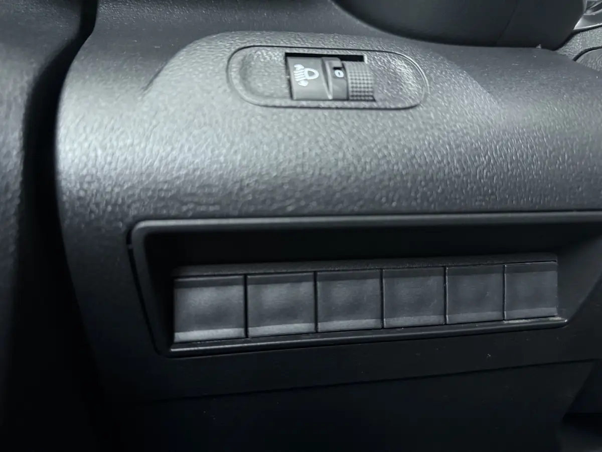 1.5 BlueHDI 100 L2 | Airco | Apple Carplay/Android Auto|telefoonintegratie premium | Centrale deurvergrendeling met afstandsbediening