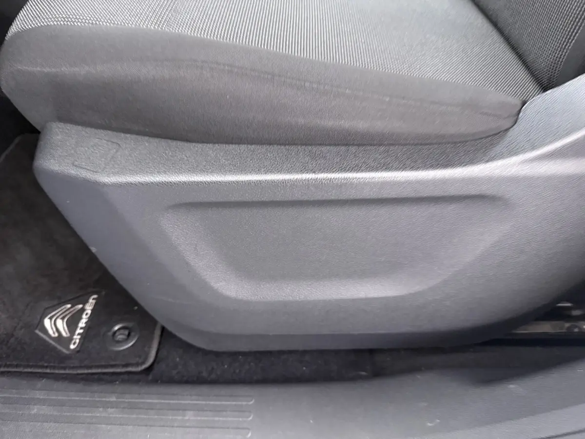 1.5 BlueHDI 100 L2 | Airco | Apple Carplay/Android Auto|telefoonintegratie premium | Centrale deurvergrendeling met afstandsbediening