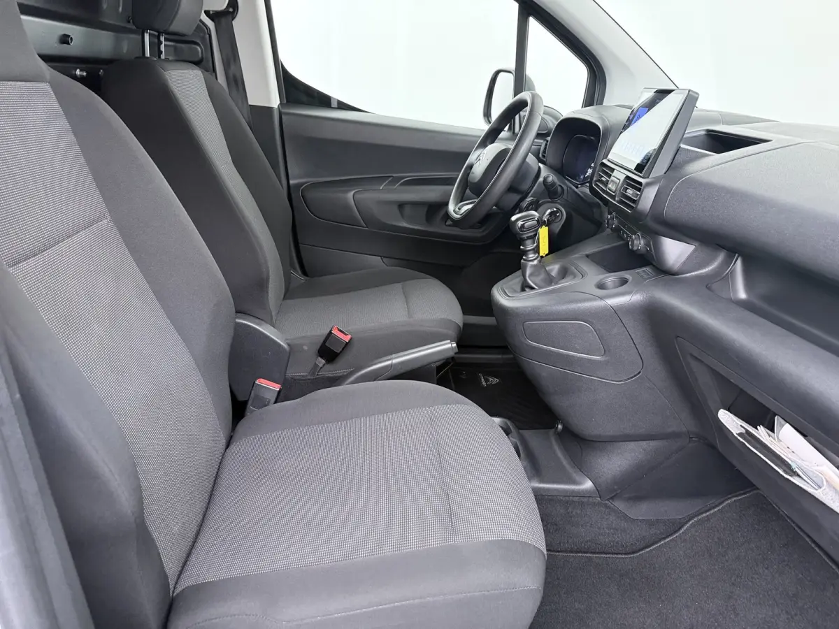 1.5 BlueHDI 100 L2 | Airco | Apple Carplay/Android Auto|telefoonintegratie premium | Centrale deurvergrendeling met afstandsbediening