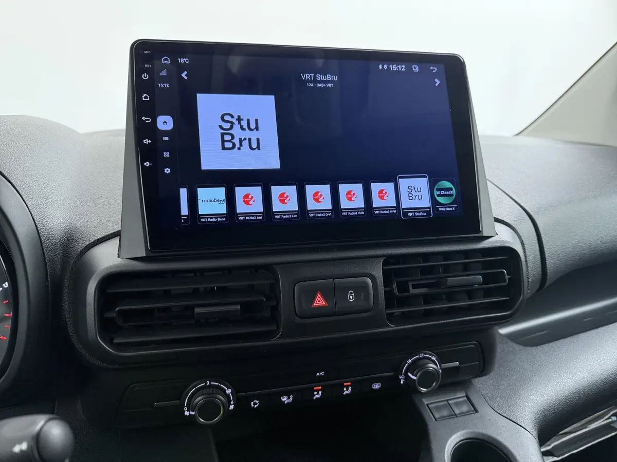 1.5 BlueHDI 100 L2 | Airco | Apple Carplay/Android Auto|telefoonintegratie premium | Centrale deurvergrendeling met afstandsbediening