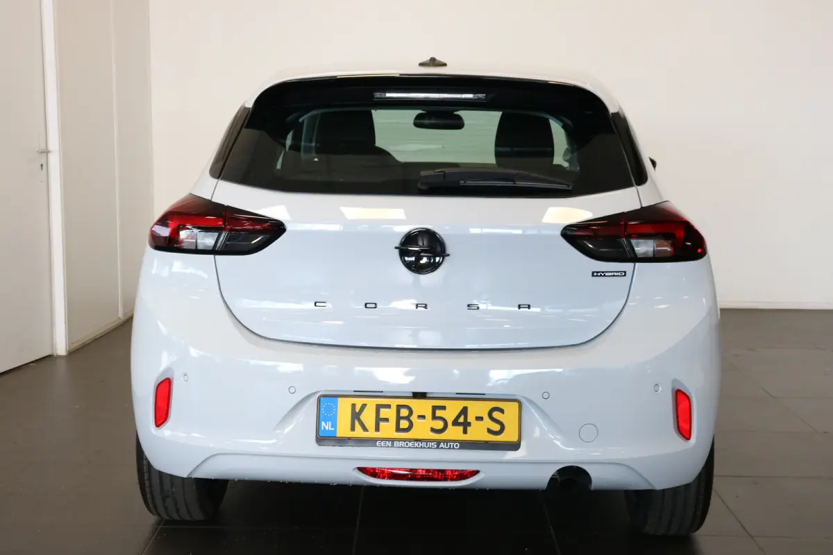 Business Edition | 16" Lichtmetalen velgen | Achteruitrijcamera | Dode hoek waarschuwing