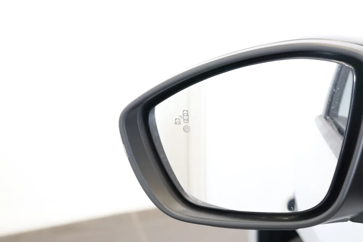 Business Edition | 16" Lichtmetalen velgen | Achteruitrijcamera | Dode hoek waarschuwing