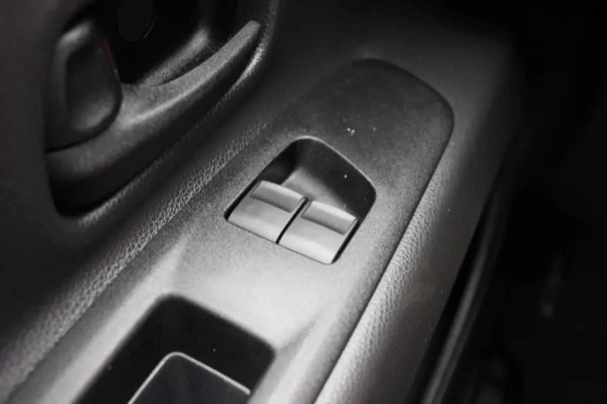 1.0 VVT-i MT - Carplay, Adaptive Cruise, Airco