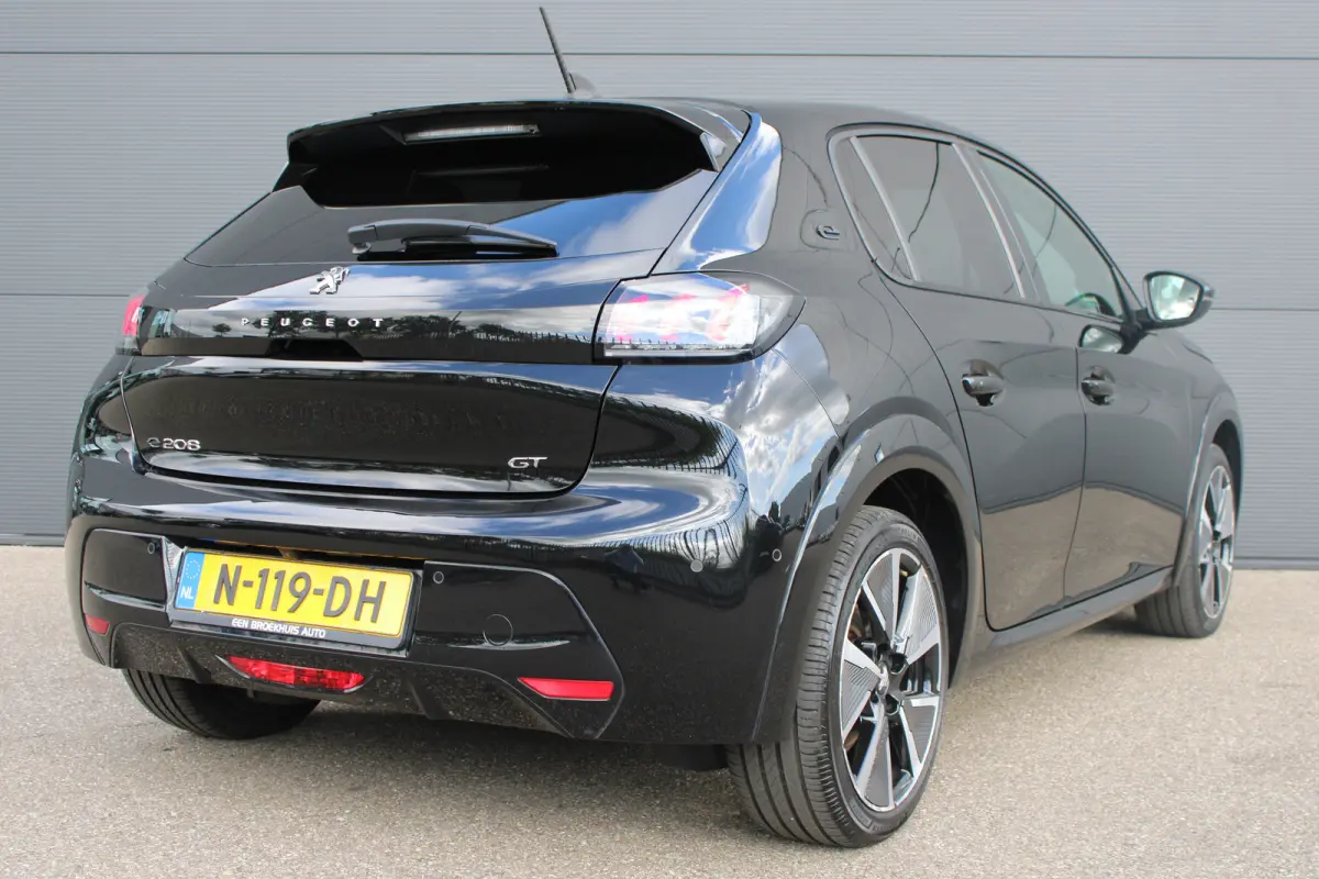 EV GT 350 50 kWh | Fase 3 laden | Navigatie | Camera | Full LED | NL auto | Apple carplay | 78.000km |