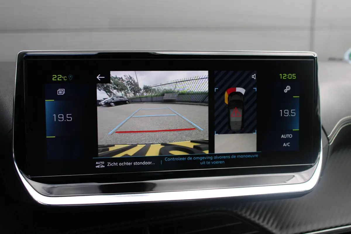 EV GT 350 50 kWh | Fase 3 laden | Navigatie | Camera | Full LED | NL auto | Apple carplay | 78.000km |