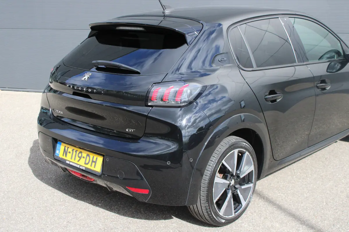 EV GT 350 50 kWh | Fase 3 laden | Navigatie | Camera | Full LED | NL auto | Apple carplay | 78.000km |