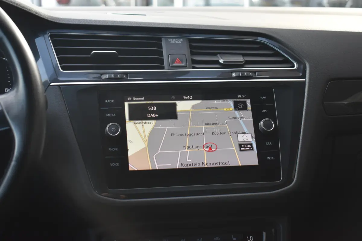 2.0 TSI 4Motion R-LINE PANO LED NAVI