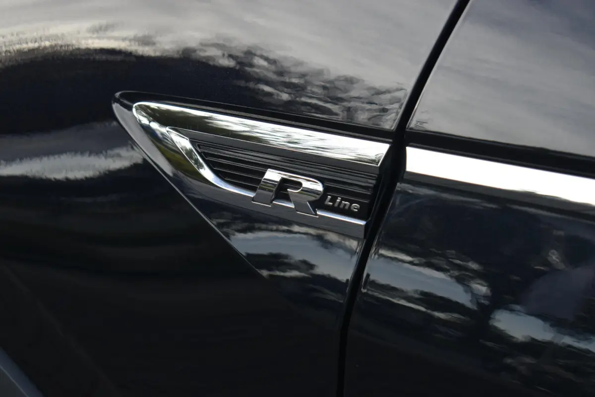 2.0 TSI 4Motion R-LINE PANO LED NAVI