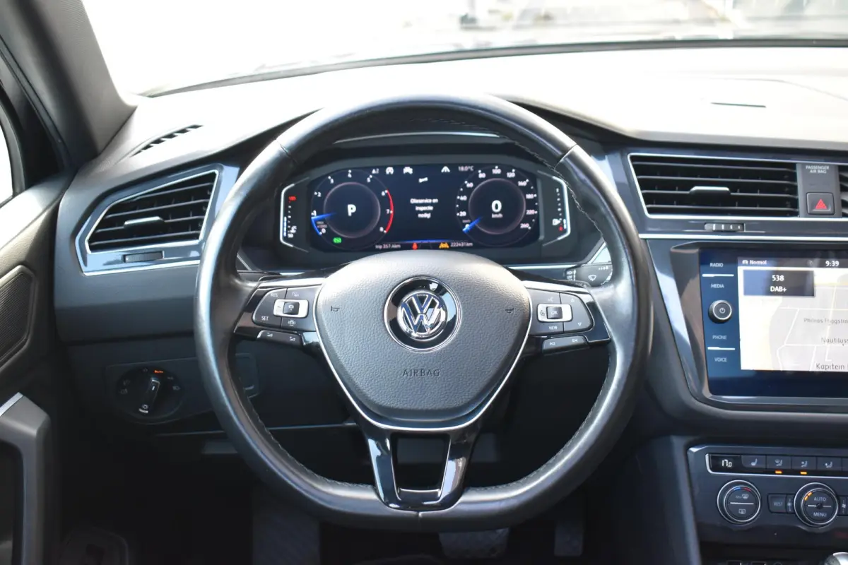2.0 TSI 4Motion R-LINE PANO LED NAVI