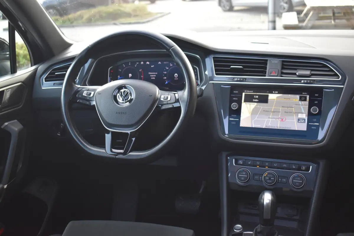 2.0 TSI 4Motion R-LINE PANO LED NAVI