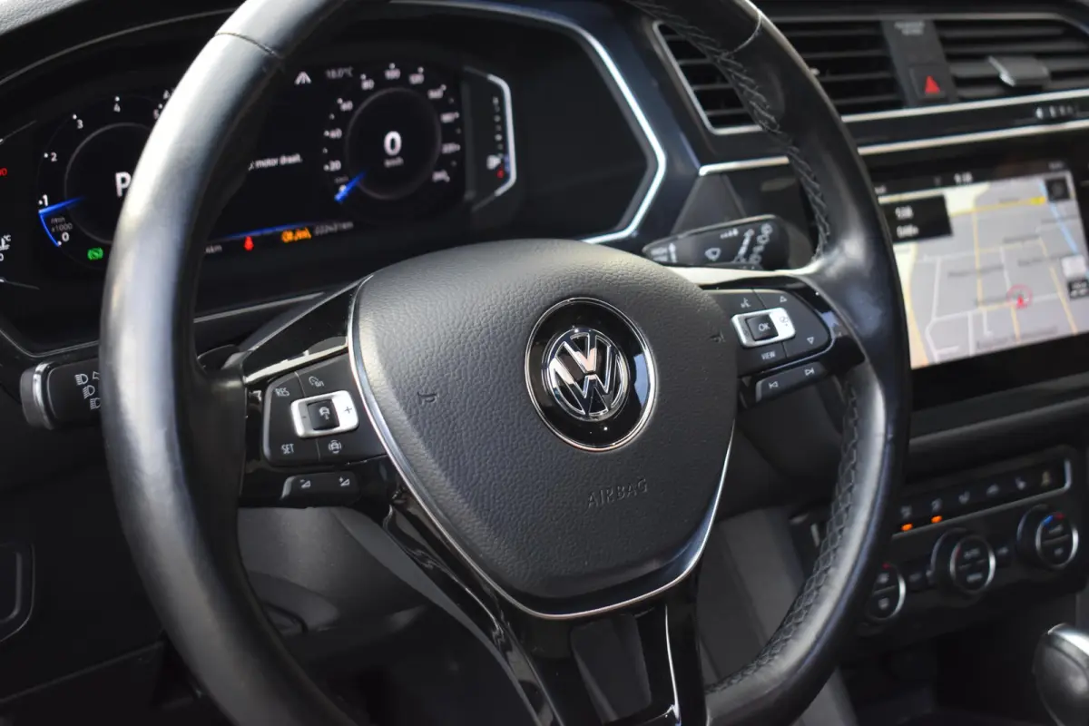 2.0 TSI 4Motion R-LINE PANO LED NAVI