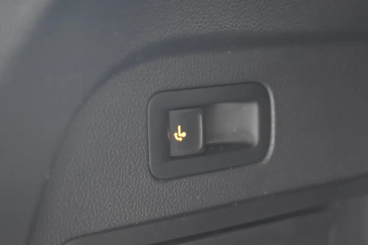 2.0 TSI 4Motion R-LINE PANO LED NAVI