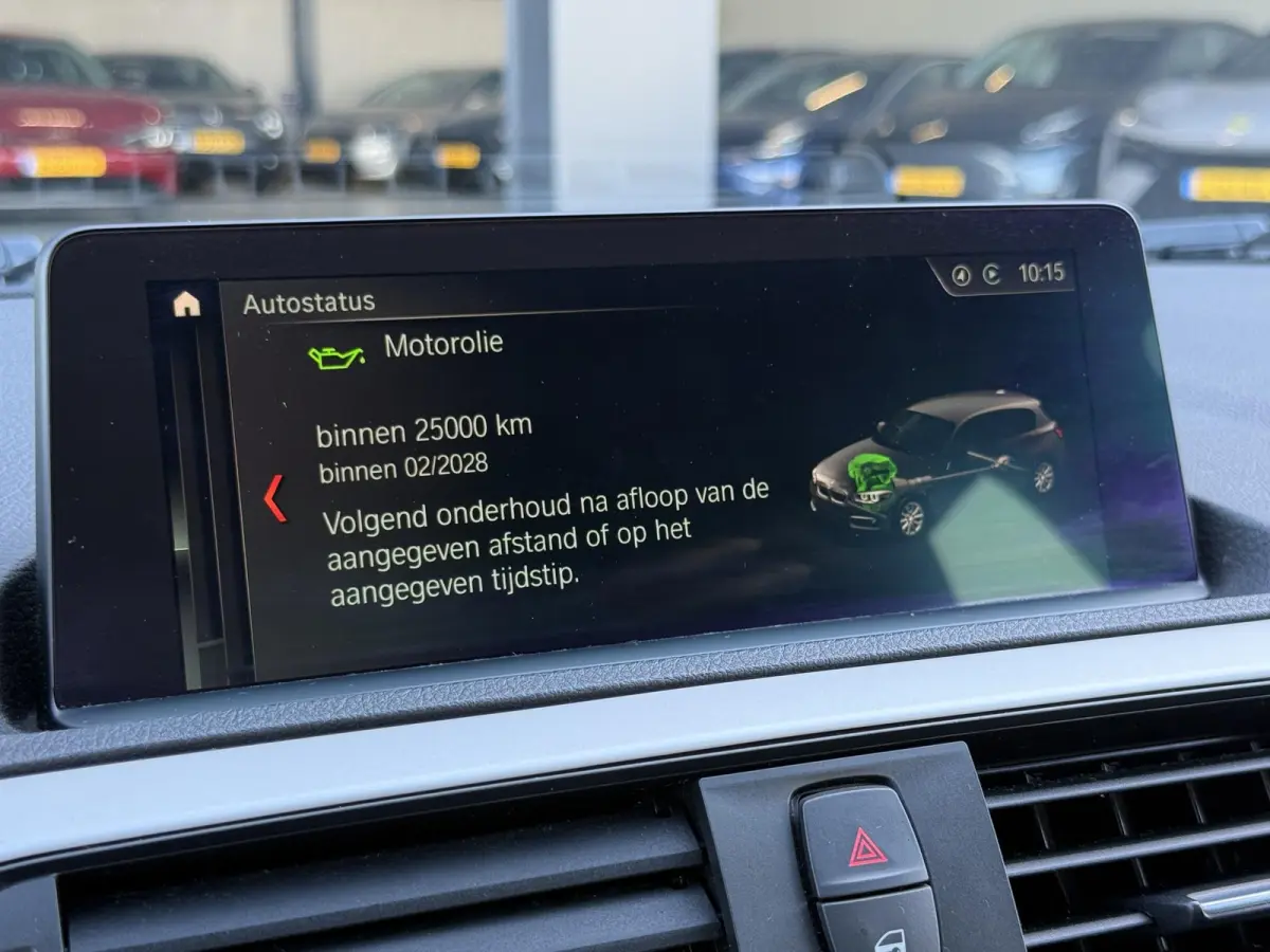 118i Executive Edition | Parkeer pakket | Cruise Control | Dealeronderhouden | 1e Eigenaar | NL Auto | Apple & Android | Camera | Automaat |