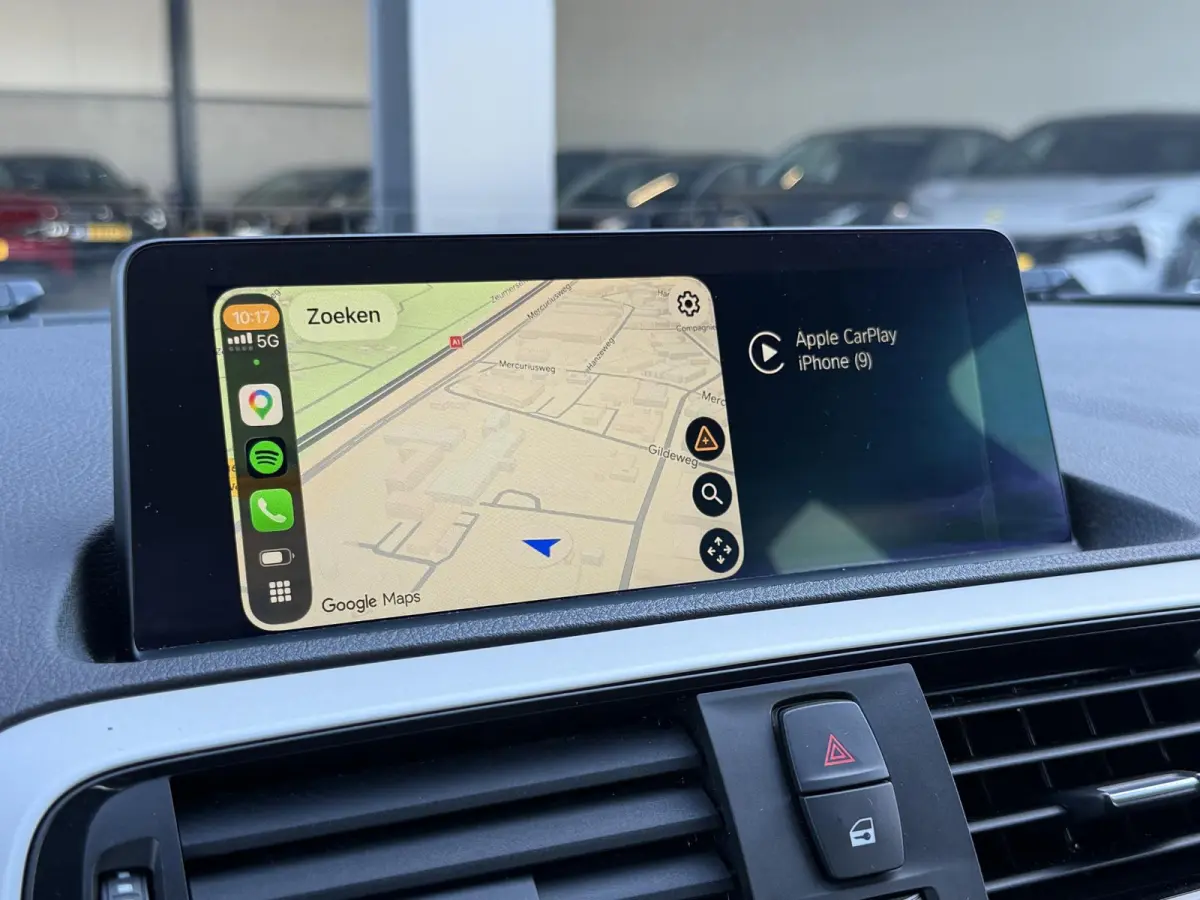 118i Executive Edition | Parkeer pakket | Cruise Control | Dealeronderhouden | 1e Eigenaar | NL Auto | Apple & Android | Camera | Automaat |