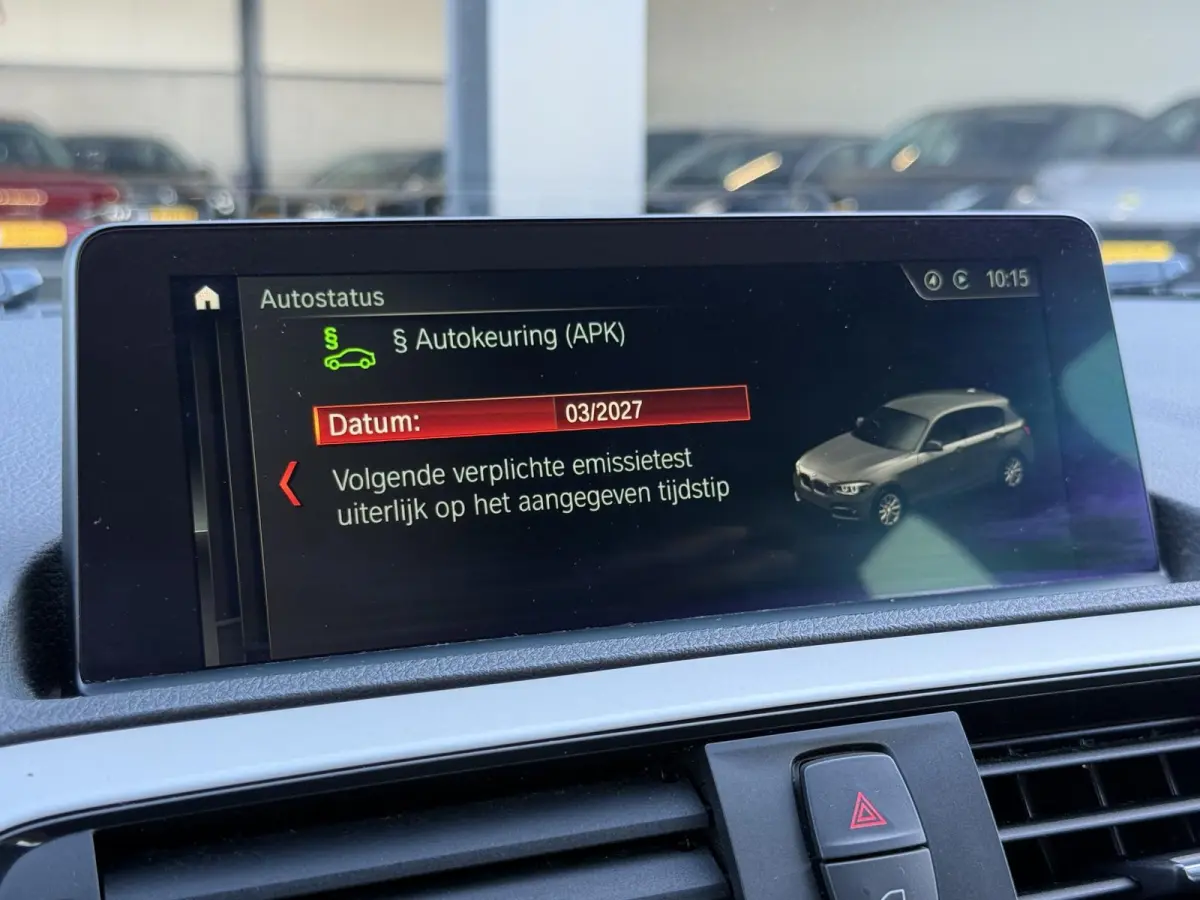 118i Executive Edition | Parkeer pakket | Cruise Control | Dealeronderhouden | 1e Eigenaar | NL Auto | Apple & Android | Camera | Automaat |