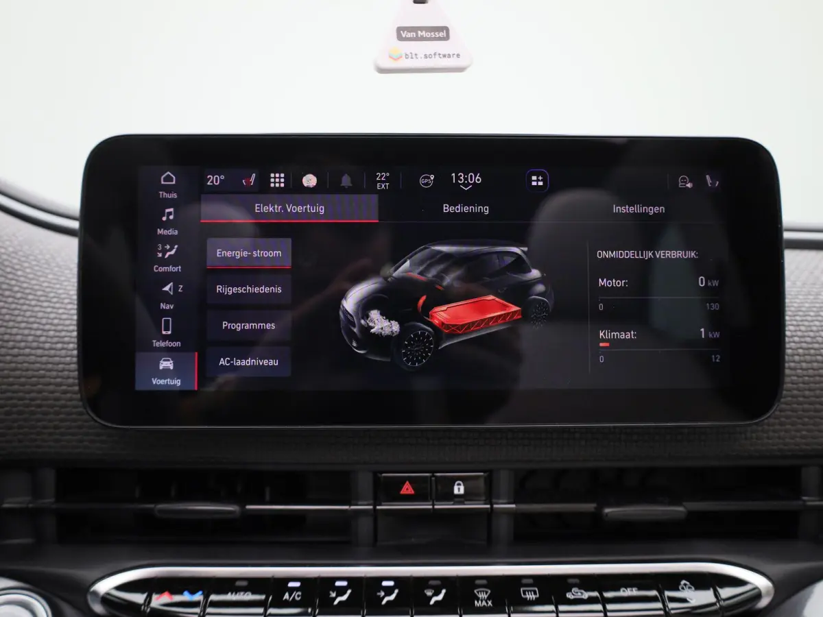 42 kWh La Prima | ACHTERUITRIJCAMERA | STOELVERWARMING | APPLE CARPLAY - ANDROID AUTO | LEDEREN BEKLEDING | CLIMATE CONTROL |