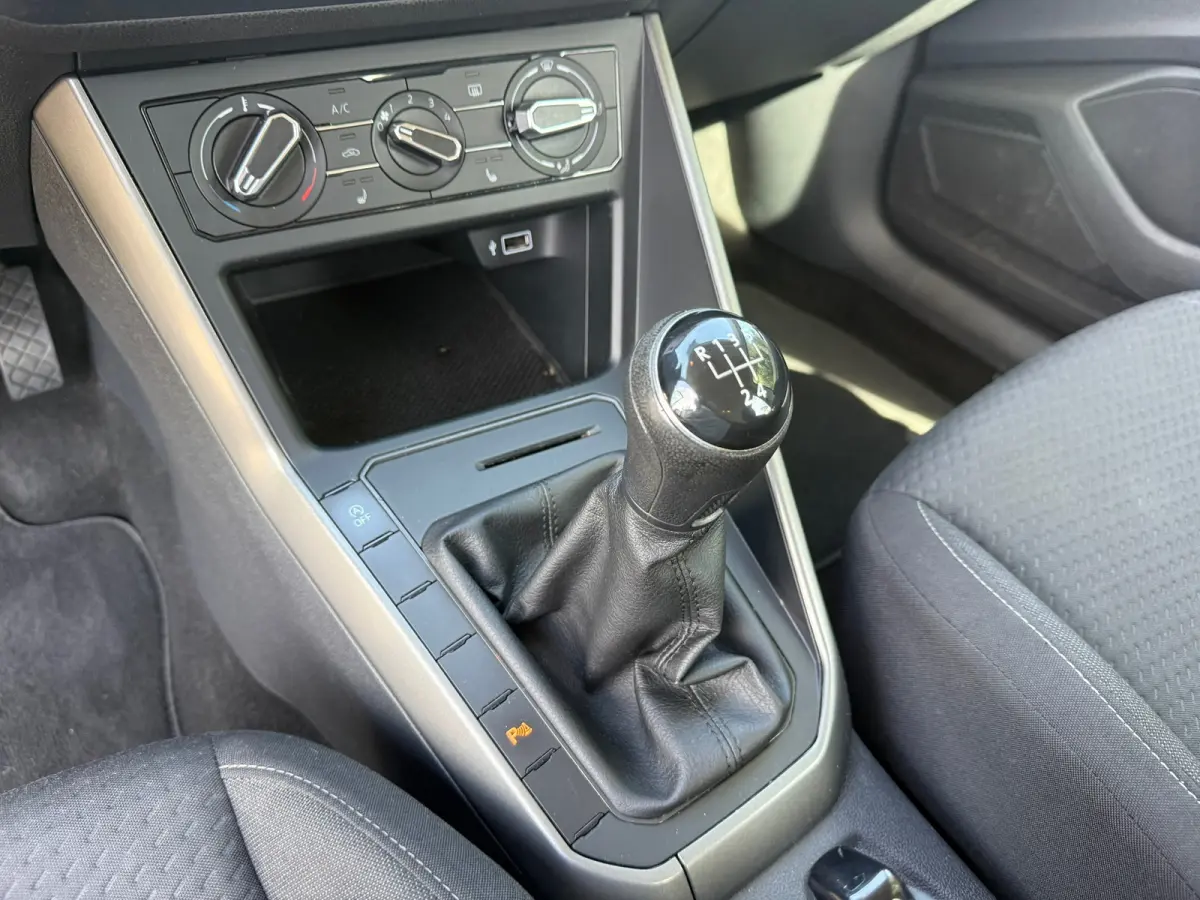 1.0 TSI Highline R-LINE VELGEN I CARPLAY I PDC I STOELVER I NWE APK