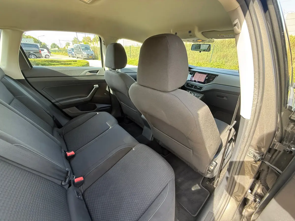 1.0 TSI Highline R-LINE VELGEN I CARPLAY I PDC I STOELVER I NWE APK