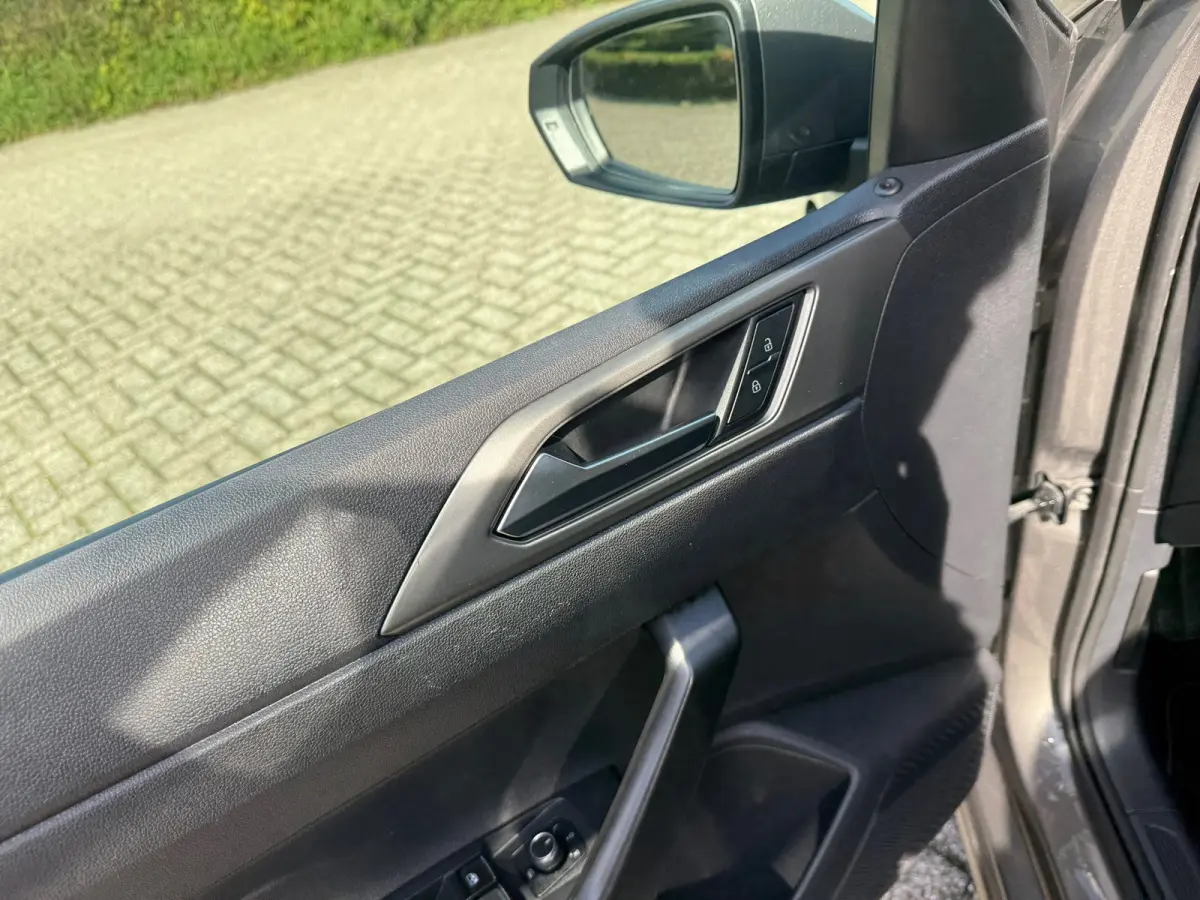 1.0 TSI Highline R-LINE VELGEN I CARPLAY I PDC I STOELVER I NWE APK