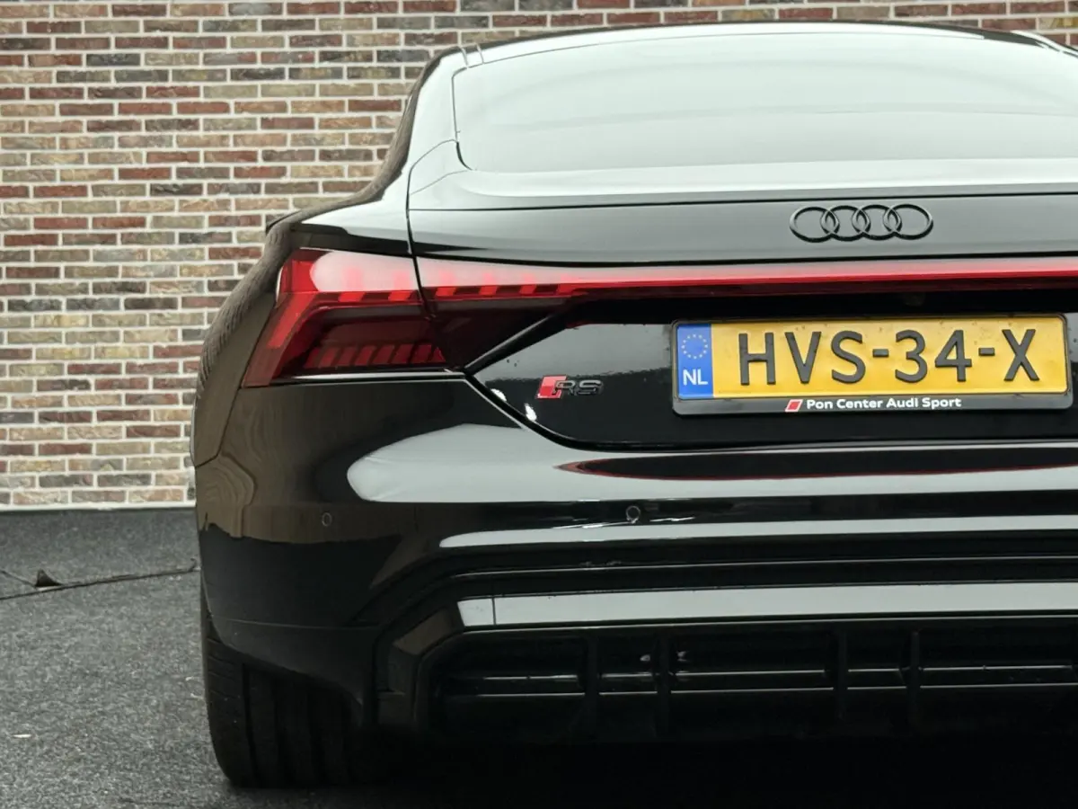 RS 93 kWh DAK SFEER HEADUP CARPLAY LUCHTVERING SOH 92%