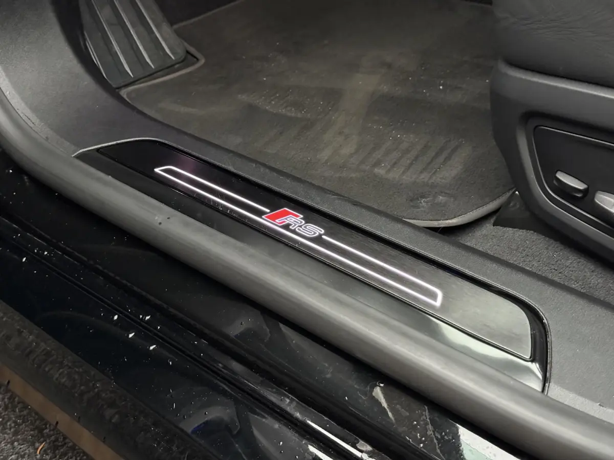 RS 93 kWh DAK SFEER HEADUP CARPLAY LUCHTVERING SOH 92%