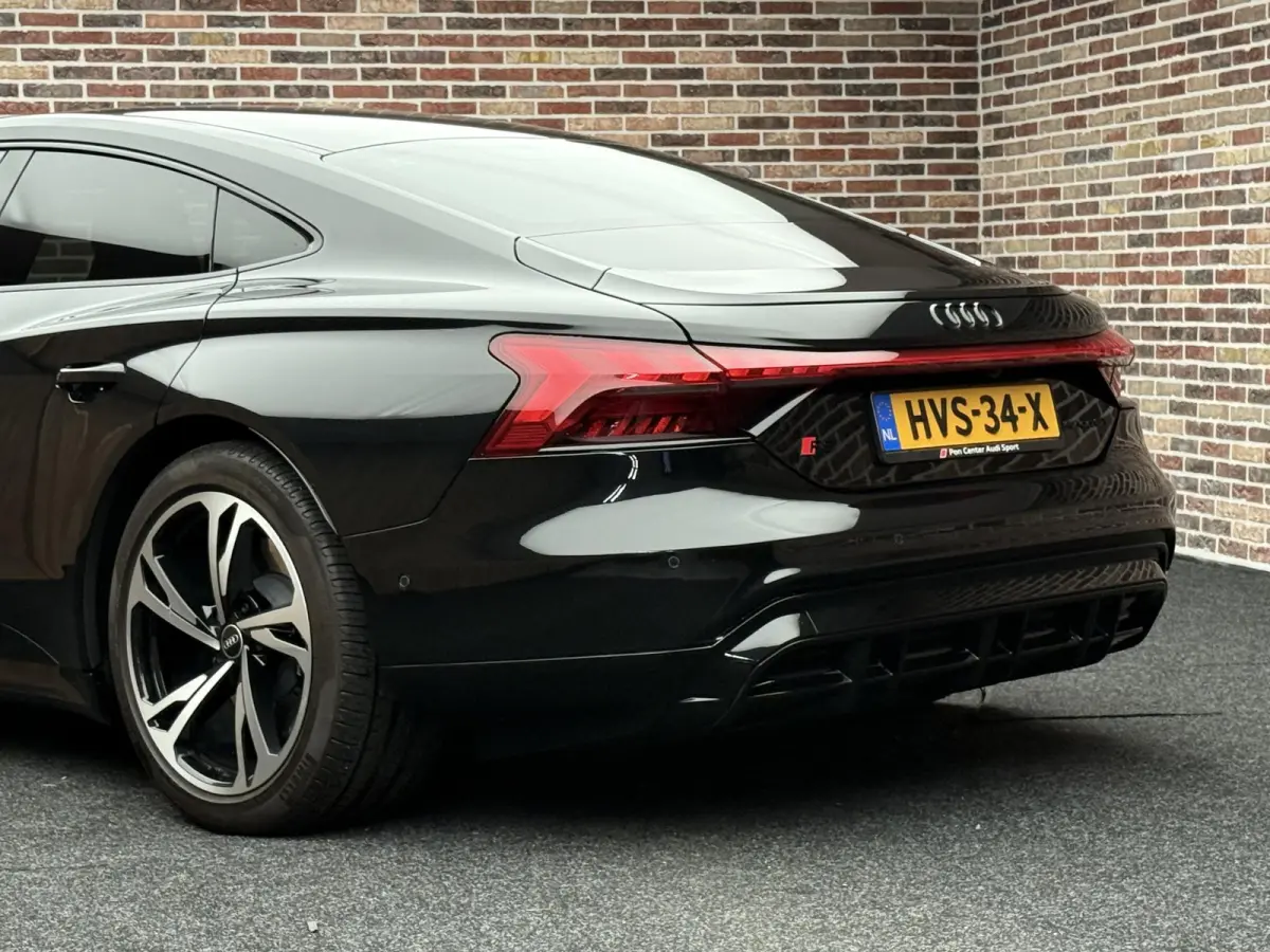 RS 93 kWh DAK SFEER HEADUP CARPLAY LUCHTVERING SOH 92%