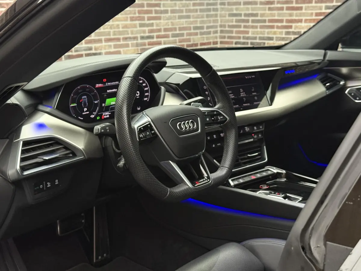 RS 93 kWh DAK SFEER HEADUP CARPLAY LUCHTVERING SOH 92%
