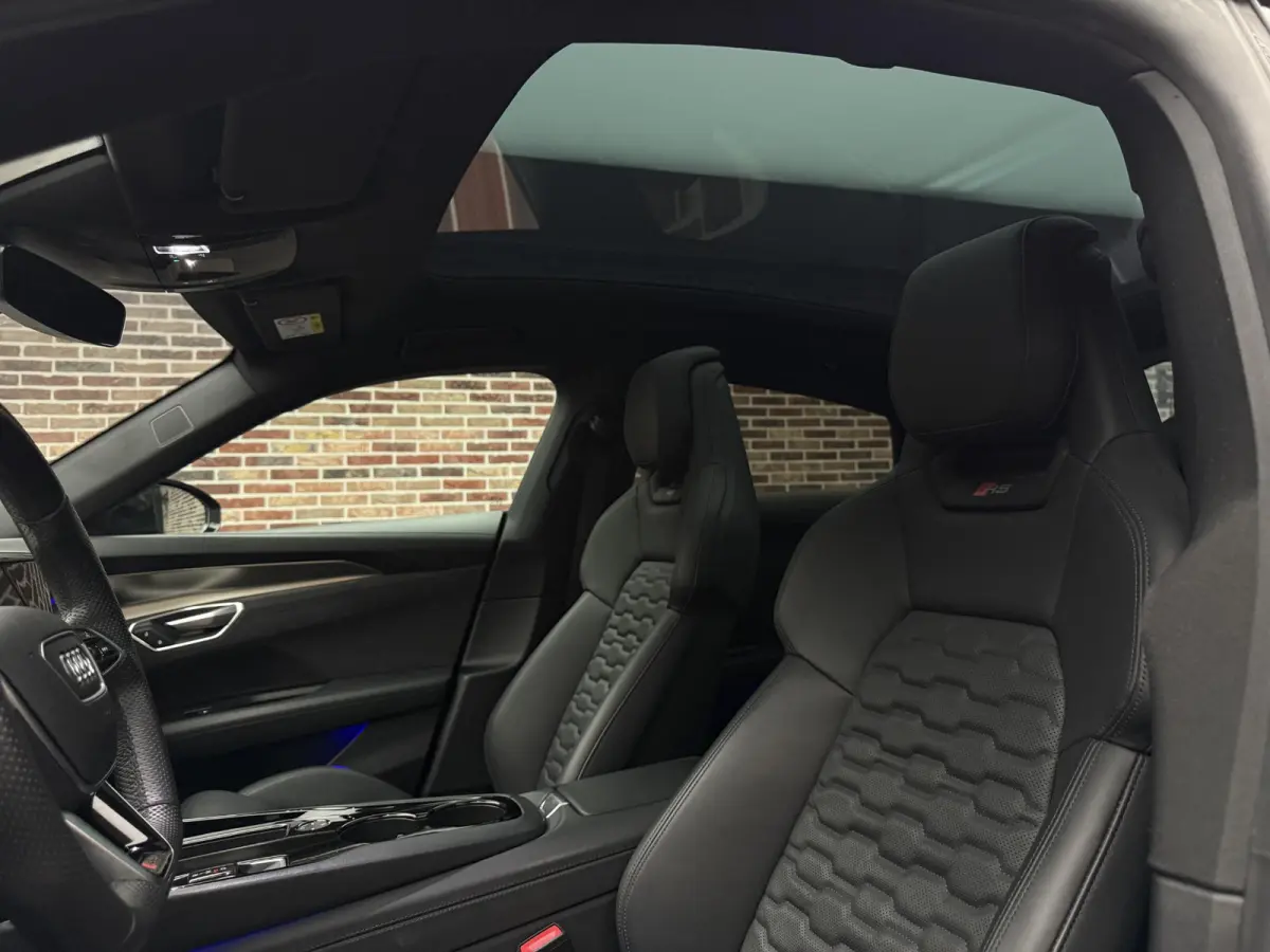 RS 93 kWh DAK SFEER HEADUP CARPLAY LUCHTVERING SOH 92%