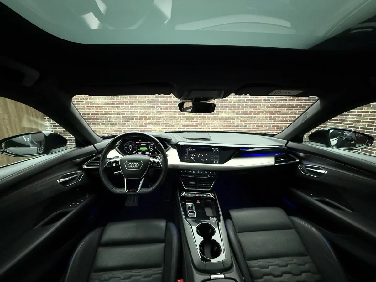 RS 93 kWh DAK SFEER HEADUP CARPLAY LUCHTVERING SOH 92%