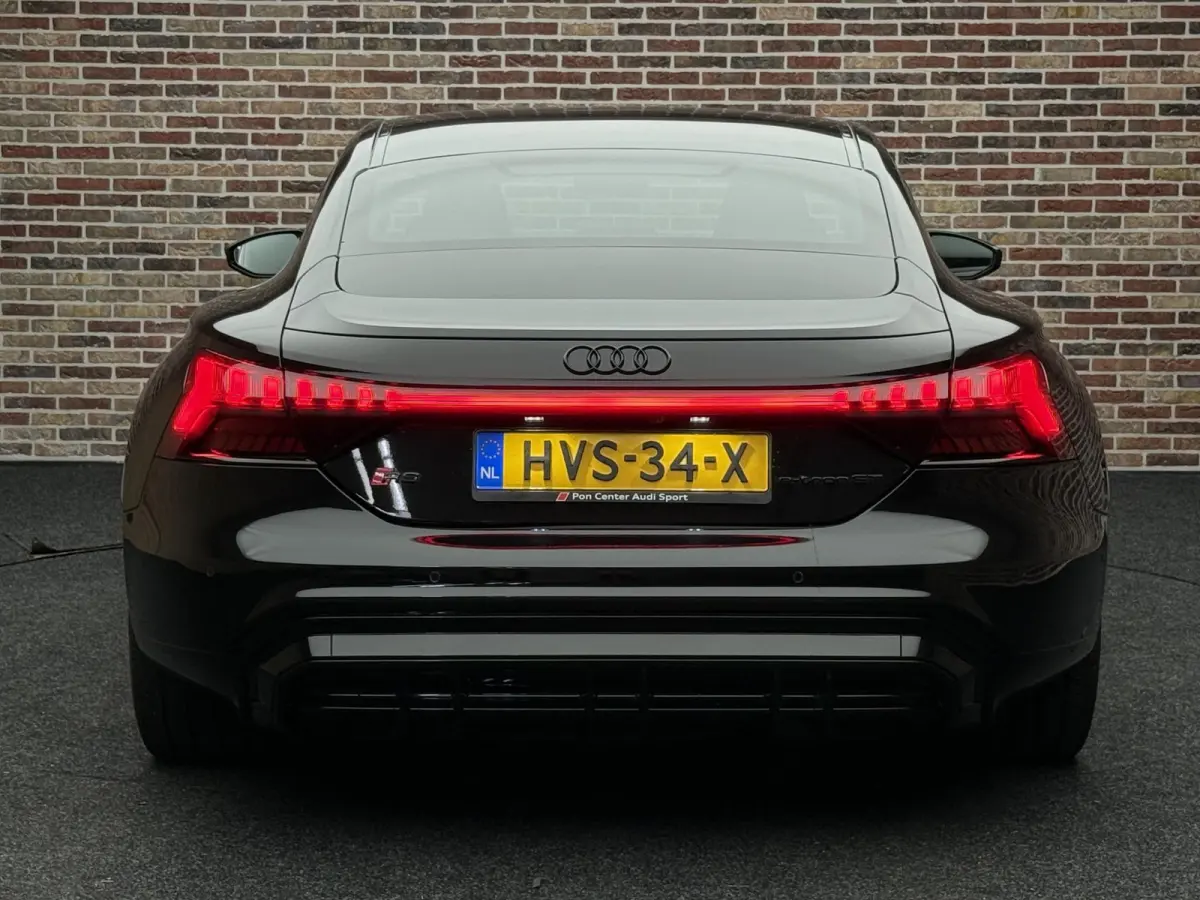 RS 93 kWh DAK SFEER HEADUP CARPLAY LUCHTVERING SOH 92%