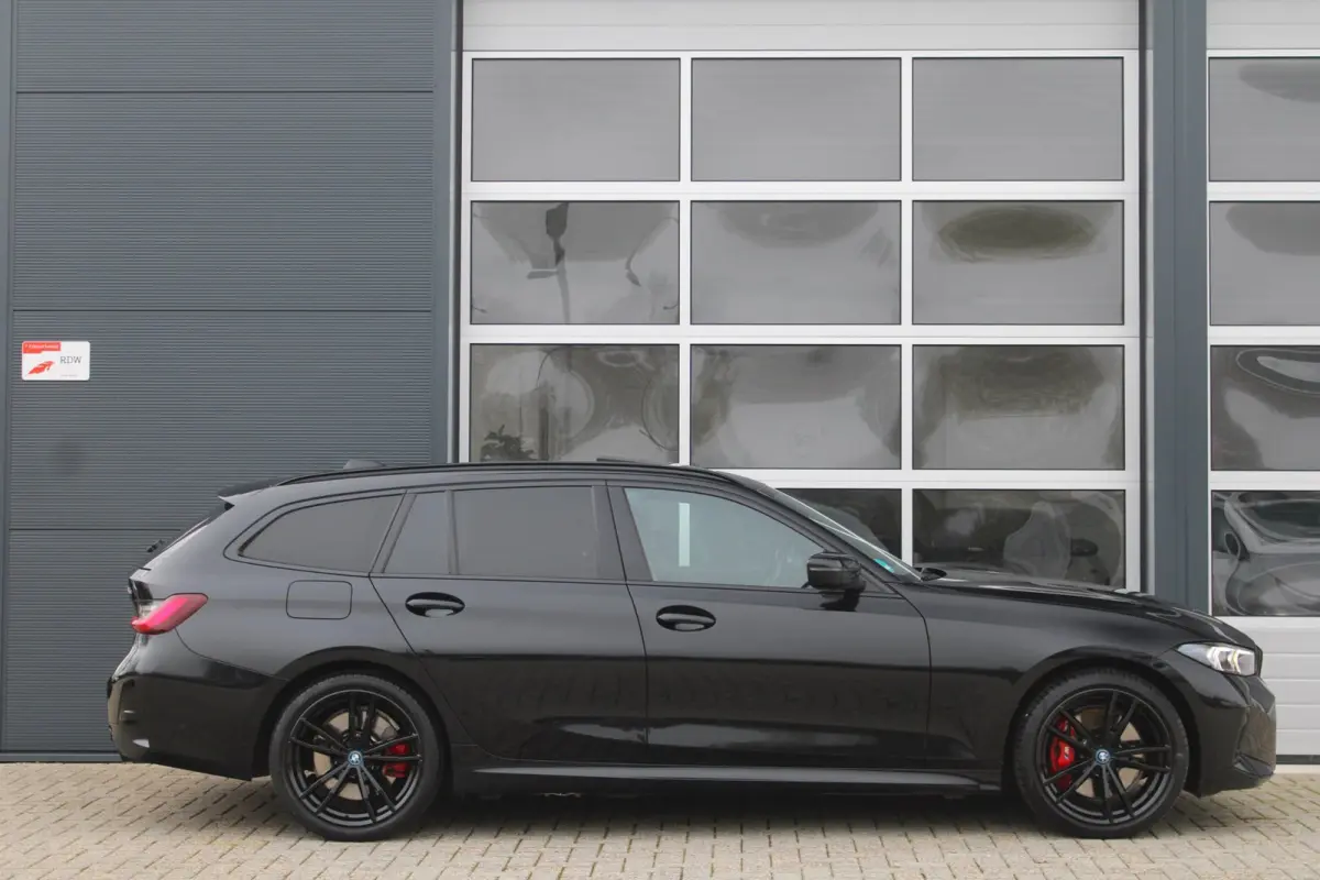 330e M-Sport Pro | Pano | HK | ACC | Memory | HUD
