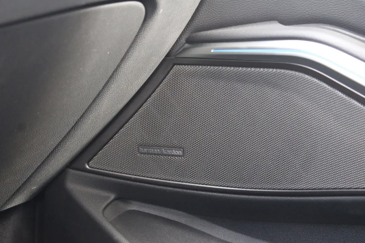 330e M-Sport Pro | Pano | HK | ACC | Memory | HUD