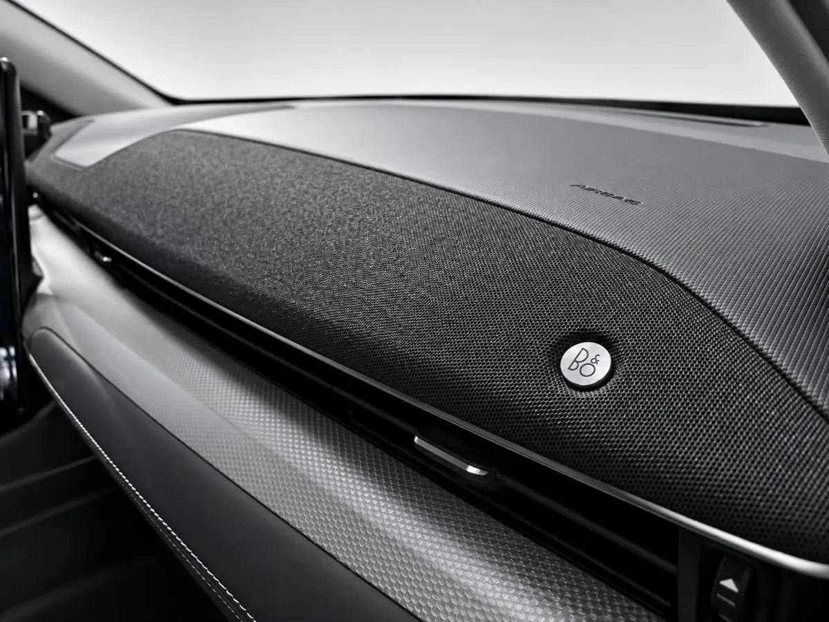 RWD 75 kWh | Automaat | Navigatie | 360 Camera | Keyless | Stoel- Stuurverwarming | Cruise Control | Elektrische Achterklep | Bang & Olufsen | Apple Carplay | Android Auto | Lichtmetalen Vel