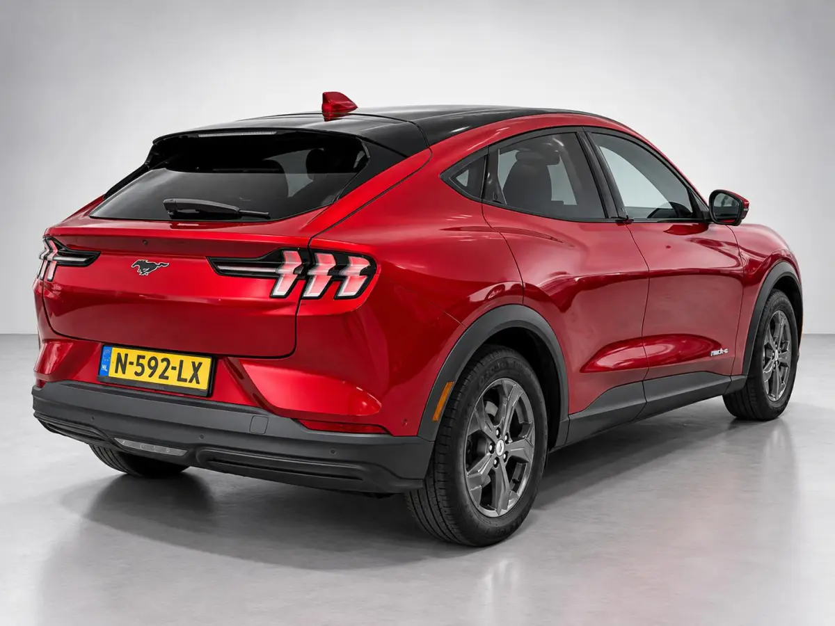 RWD 75 kWh | Automaat | Navigatie | 360 Camera | Keyless | Stoel- Stuurverwarming | Cruise Control | Elektrische Achterklep | Bang & Olufsen | Apple Carplay | Android Auto | Lichtmetalen Vel