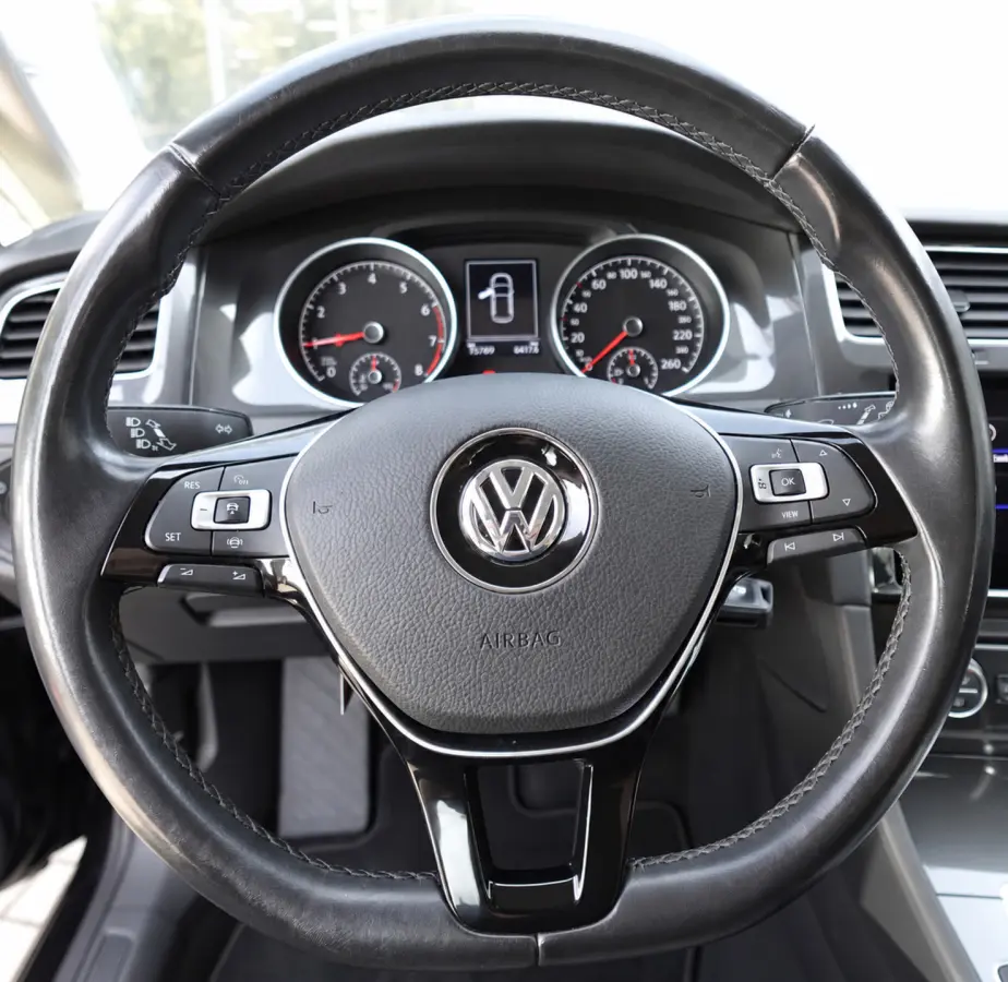 1.0 TSI Comfortline PDC NAVI ACC