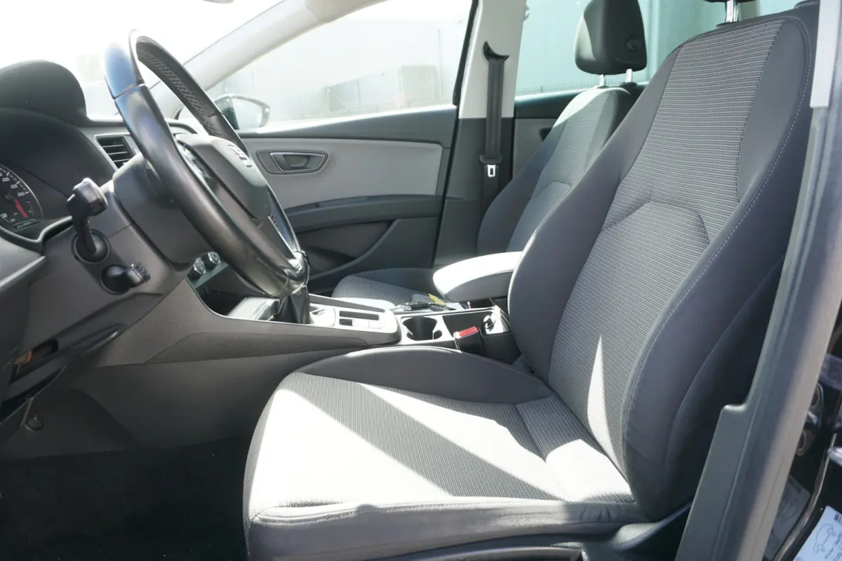 1.0 TSI Style Business Intense | CARPLAY | ADAPT. CRUISE | CLIMATE |