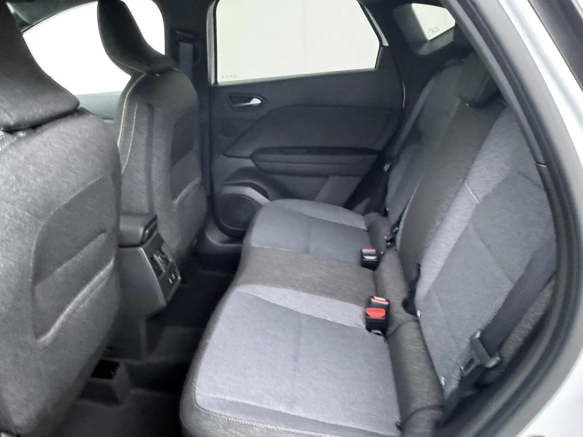 1.8 HEV AT Intense+ | €2.000 voorraadvoordeel | Keyless entry en go | Stoelverwarming | Adaptieve Cruise Control | Parkeersensoren rondom |