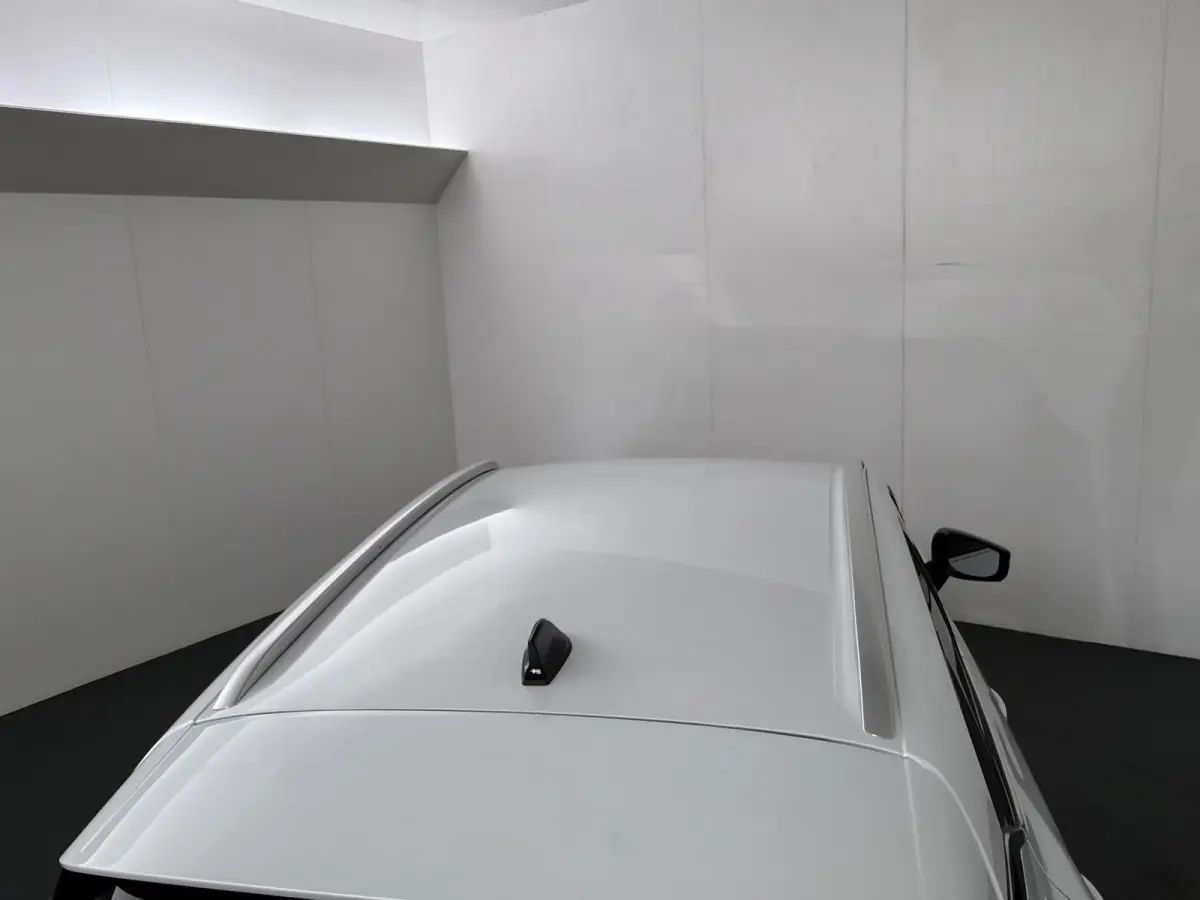 1.8 HEV AT Intense+ | €2.000 voorraadvoordeel | Keyless entry en go | Stoelverwarming | Adaptieve Cruise Control | Parkeersensoren rondom |