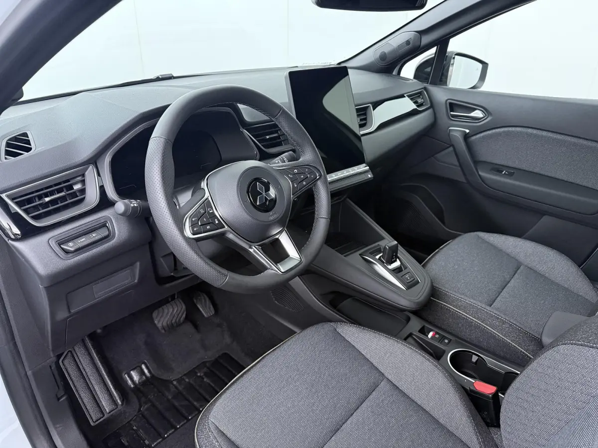 1.8 HEV AT Intense+ | €2.000 voorraadvoordeel | Keyless entry en go | Stoelverwarming | Adaptieve Cruise Control | Parkeersensoren rondom |