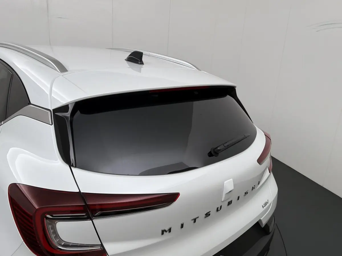 1.8 HEV AT Intense+ | €2.000 voorraadvoordeel | Keyless entry en go | Stoelverwarming | Adaptieve Cruise Control | Parkeersensoren rondom |