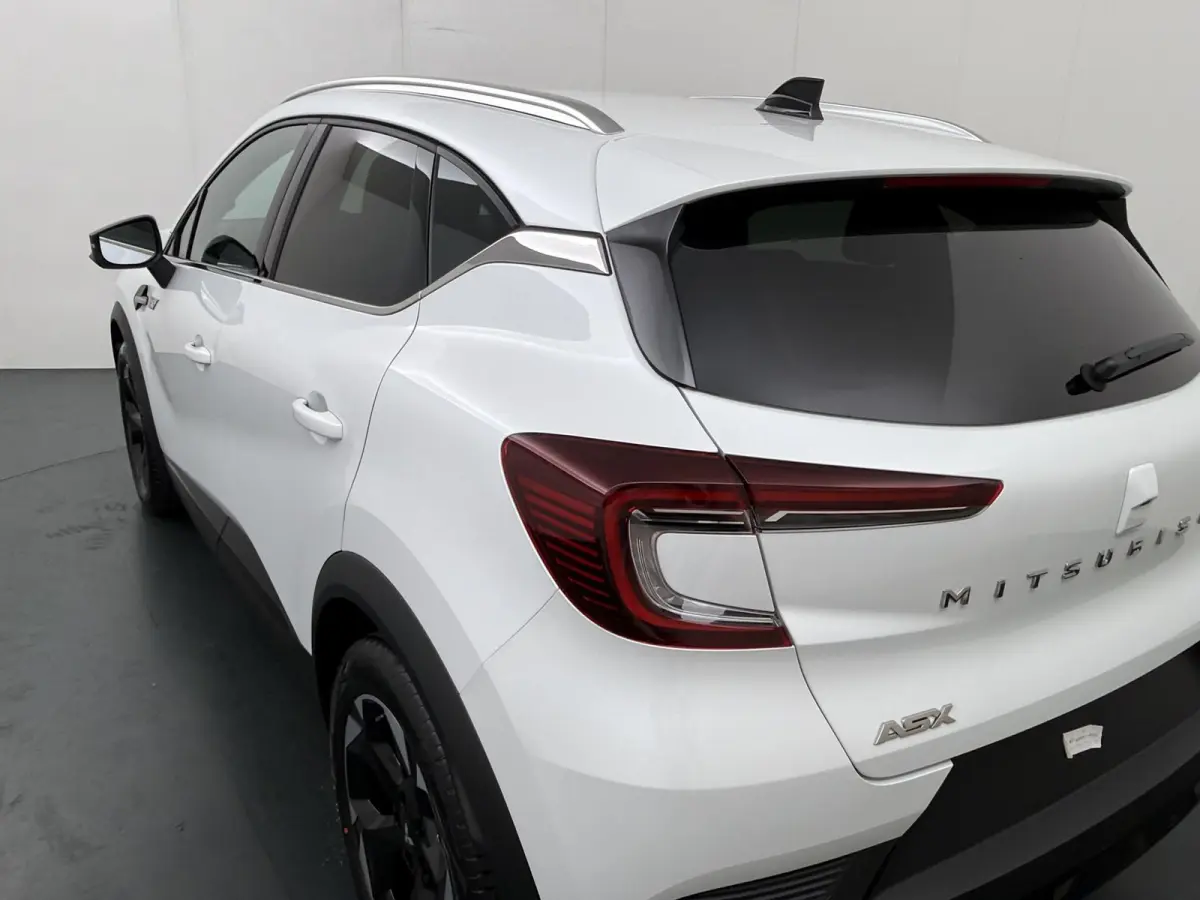 1.8 HEV AT Intense+ | €2.000 voorraadvoordeel | Keyless entry en go | Stoelverwarming | Adaptieve Cruise Control | Parkeersensoren rondom |