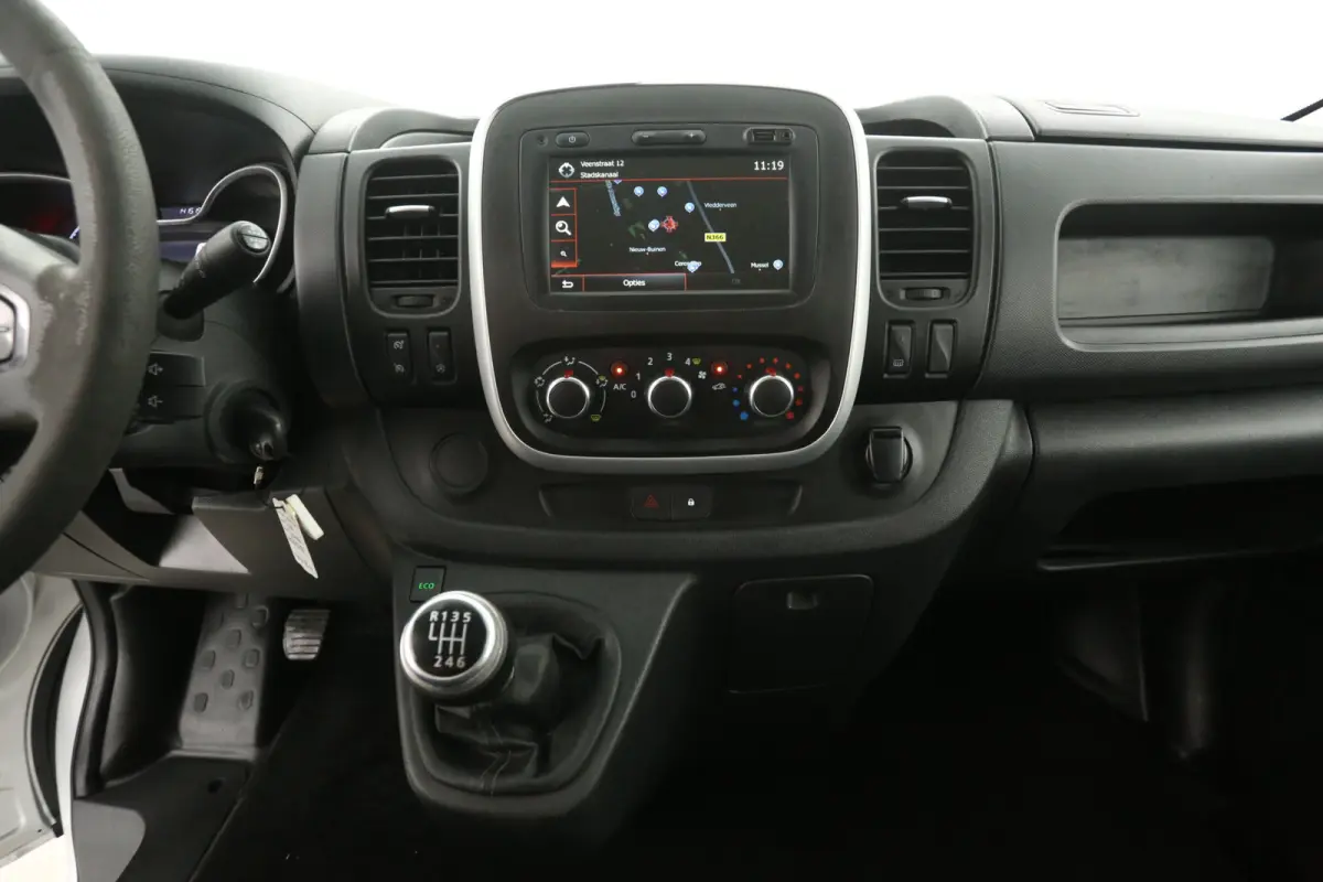 2.0 MultiJet 145PK L2H1 | Airco | Cruise | Camera | Navi | Trekhaak | 3 Zits | Parkeersens.