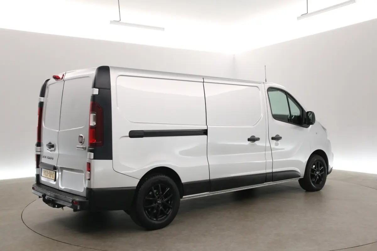 2.0 MultiJet 145PK L2H1 | Airco | Cruise | Camera | Navi | Trekhaak | 3 Zits | Parkeersens.