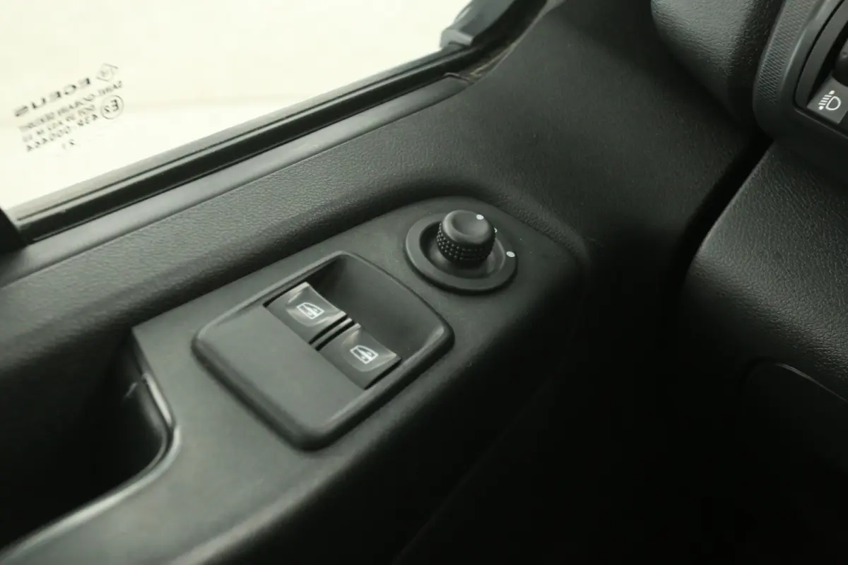 2.0 MultiJet 145PK L2H1 | Airco | Cruise | Camera | Navi | Trekhaak | 3 Zits | Parkeersens.