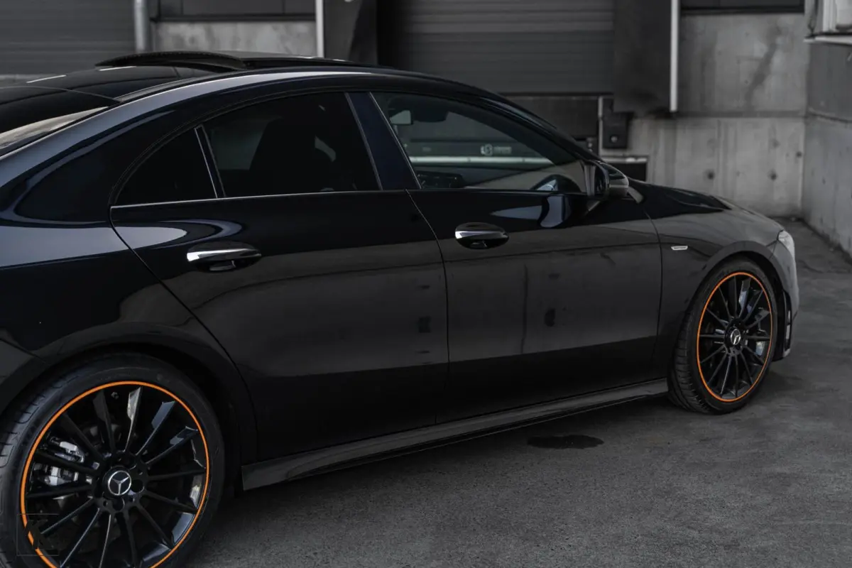 180 Orange Edition AMG Premium
