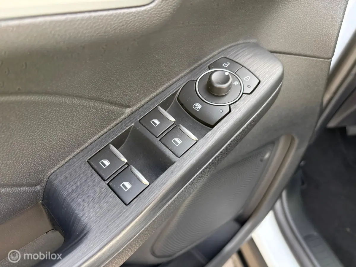2.5 PHEV Titanium|CARPLAY|STOEL/STUUR.VERW|DAB|LED