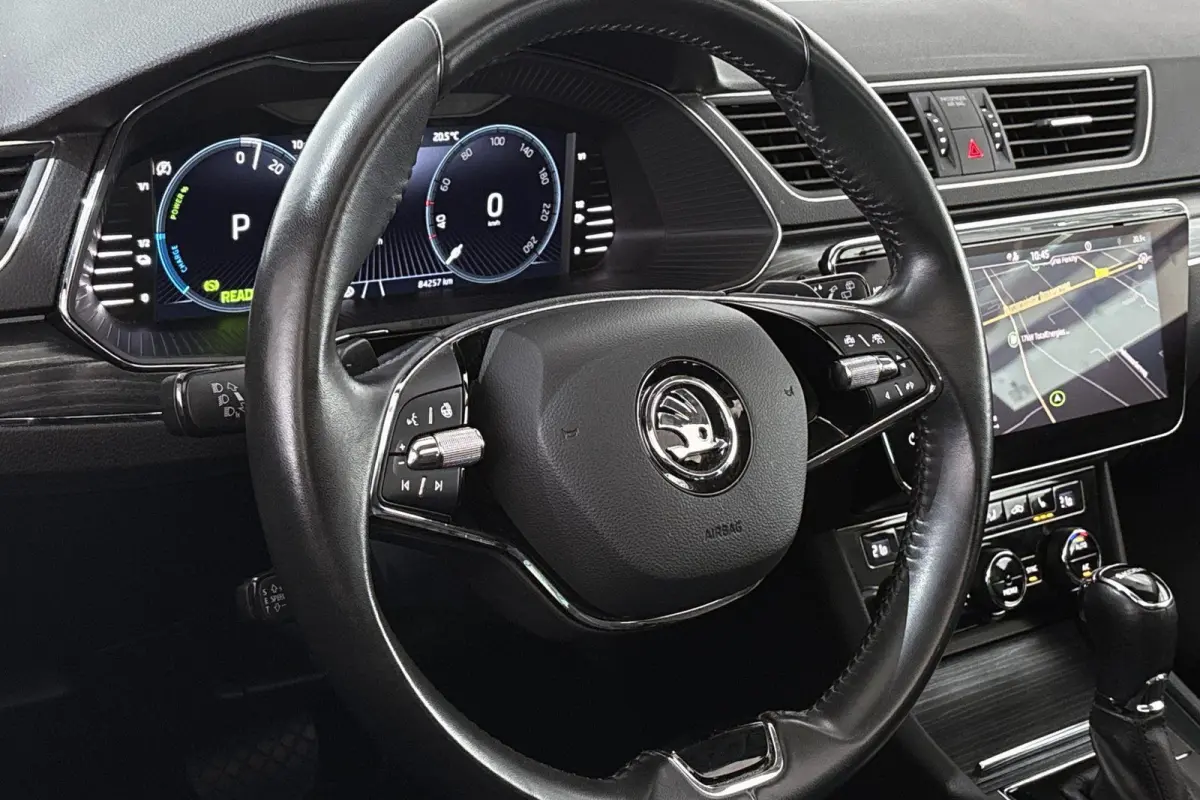 1.4 TSI iV Style Panoramadak Matrix LED Memory Virtual Cockpit