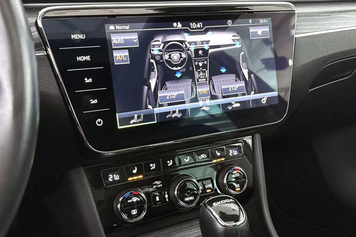 1.4 TSI iV Style Panoramadak Matrix LED Memory Virtual Cockpit