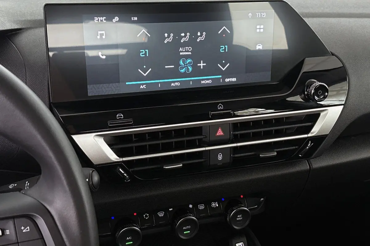 You 50 kWh SOH 97% Achteruitrijcamera Apple CarPlay
